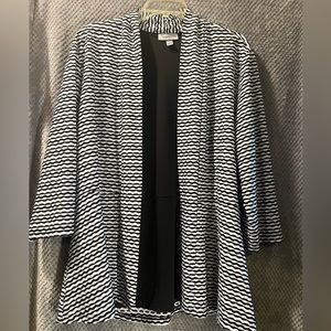 EUC Dressbarn XL stripped open jacket ribbed texture black and white waves